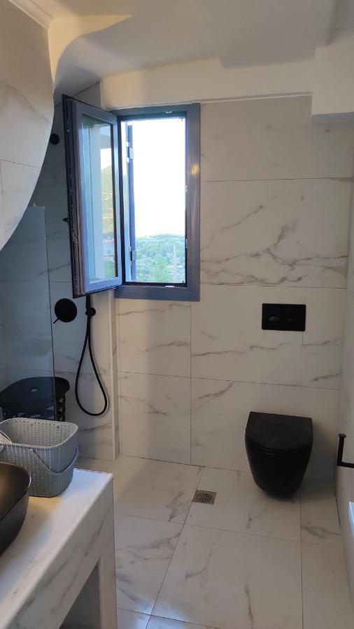 Calionas Suites Vaszilikí Szoba fotó